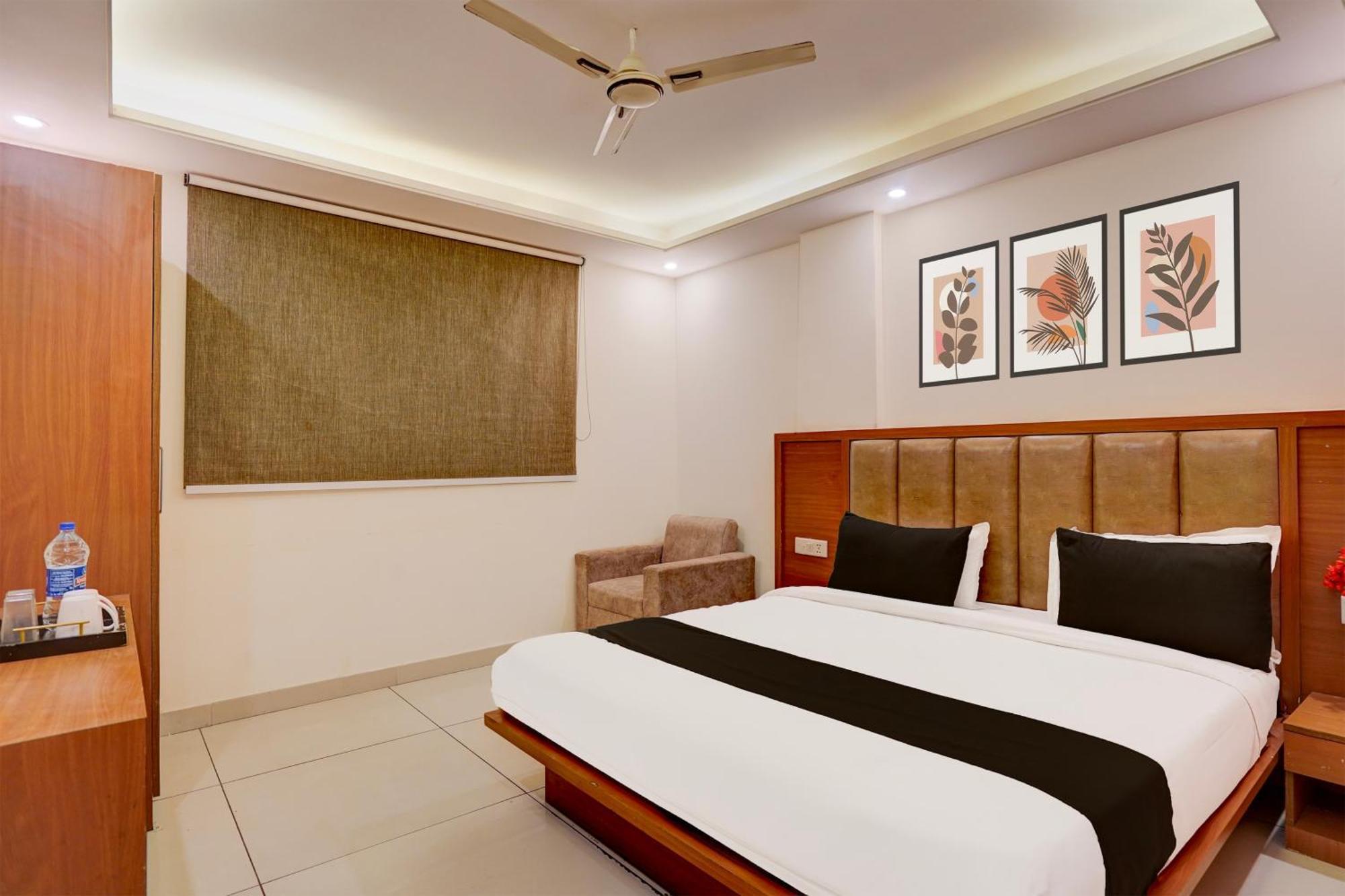 Hotel Super Townhouse Airport Road Delhi Nuova Delhi Esterno foto